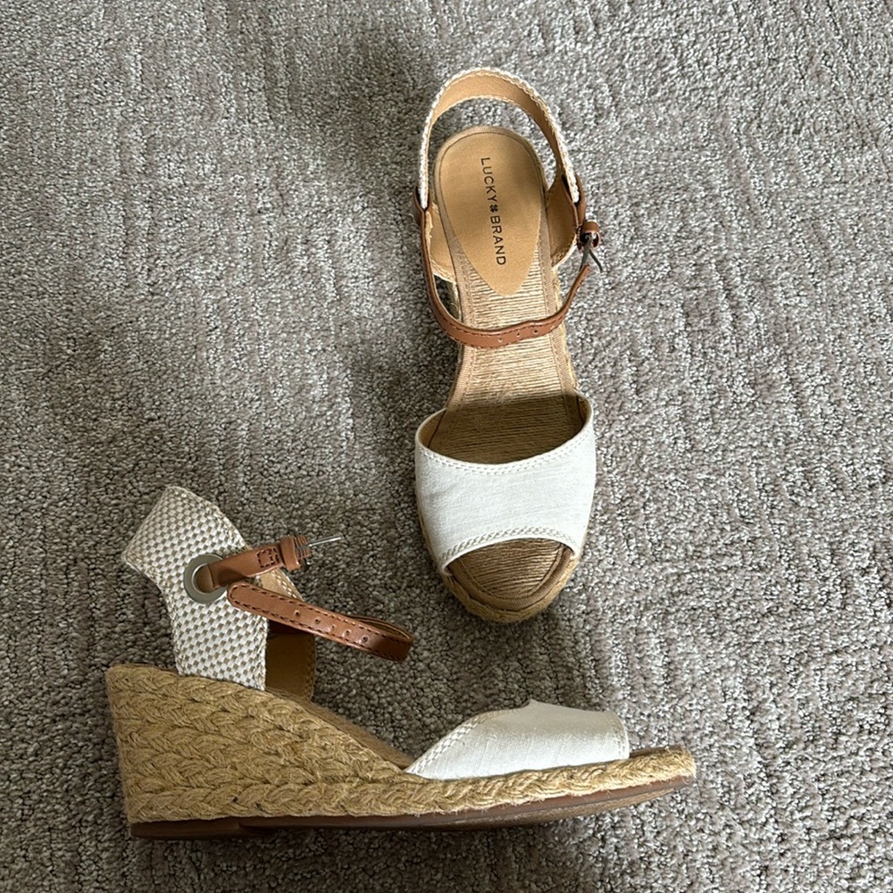 Lucky sandals